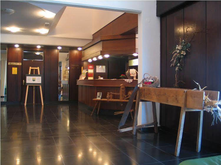 Hotel Prebold Luaran gambar