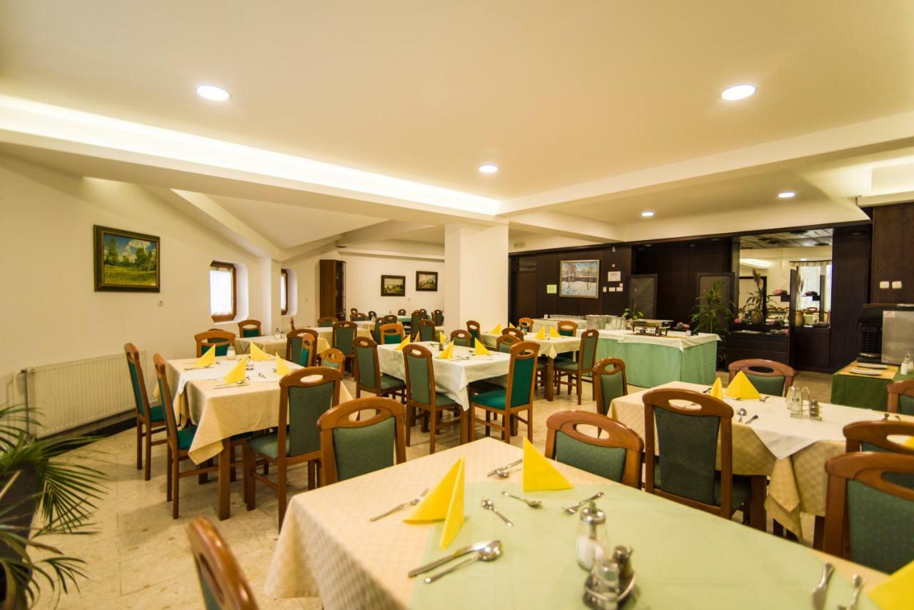 Hotel Prebold Luaran gambar